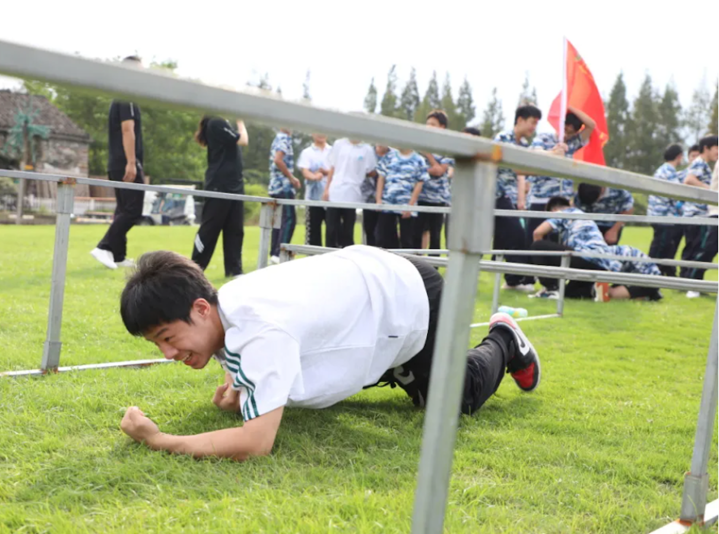 迷彩展风采，青春筑未来——宁波交通高级技工学校2024级高一新生军训圆满结束